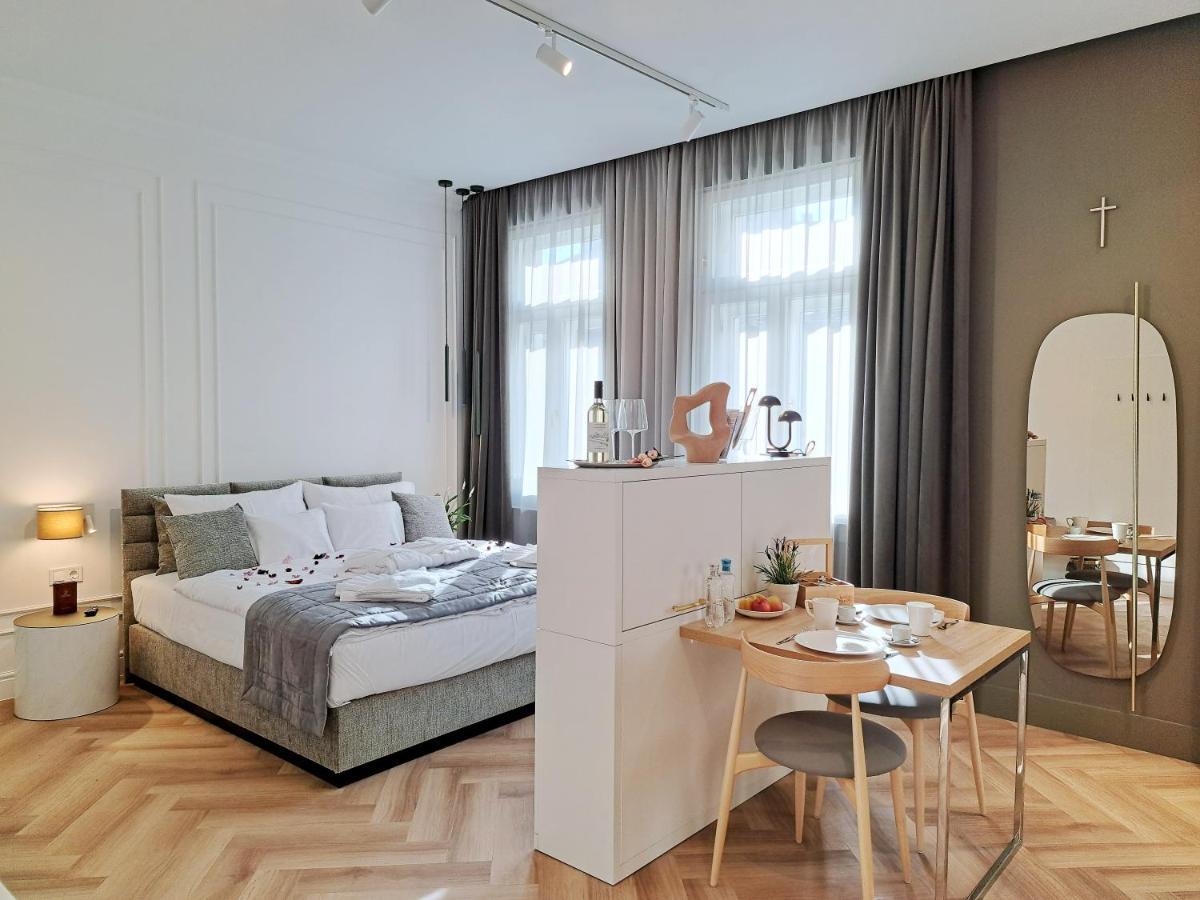 Hotel Domus Collis Дьєр Екстер'єр фото
