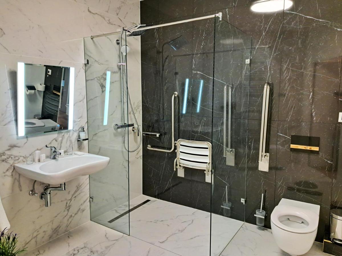 Hotel Domus Collis Дьєр Екстер'єр фото